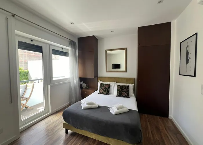 Almada & Apartamento Porto