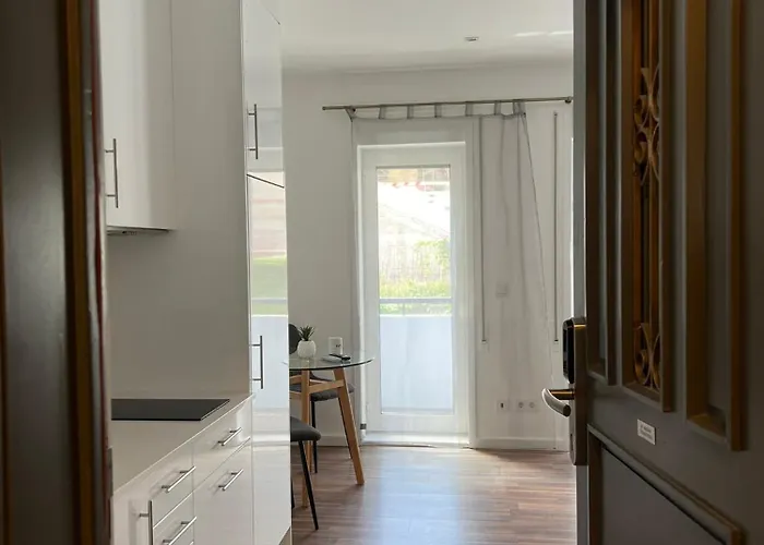 Almada Studios&suites Oporto