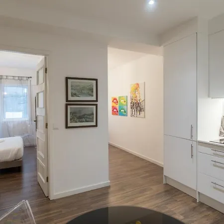 Apartment Almada & Porto