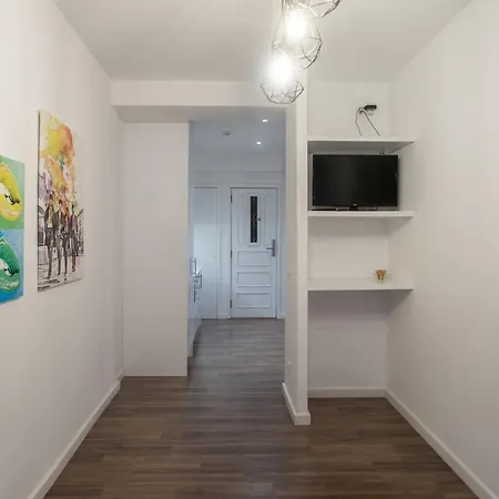 Apartment Almada & Porto